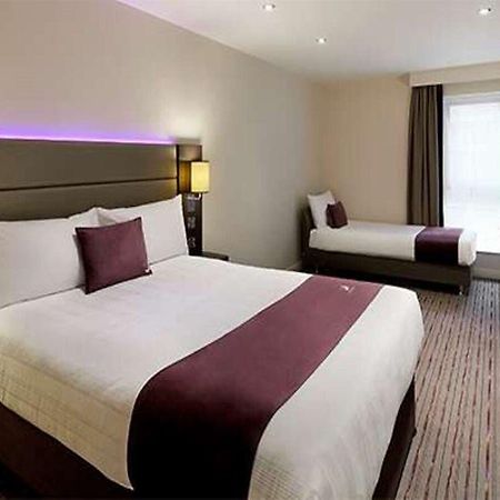 Premier Inn Milton Keynes Central Exterior photo